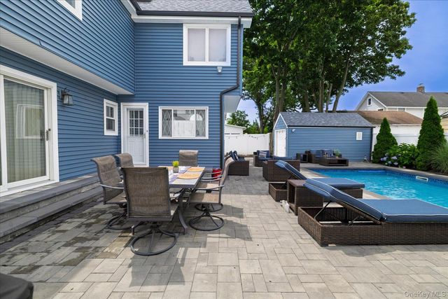 2618 Mount Avenue, Oceanside, NY 11572