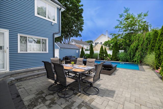 2618 Mount Avenue, Oceanside, NY 11572