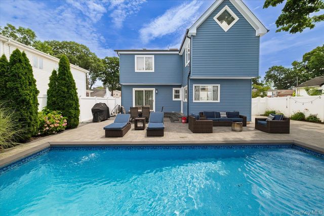 2618 Mount Avenue, Oceanside, NY 11572