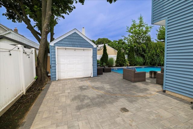 2618 Mount Avenue, Oceanside, NY 11572