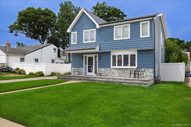 2618 Mount Avenue, Oceanside, NY 11572