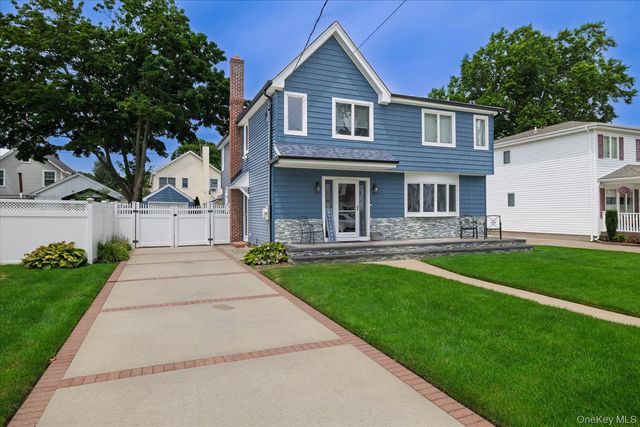 2618 Mount Avenue, Oceanside, NY 11572