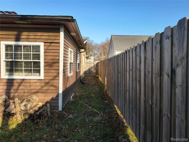 2917 Mallery Street, Flint, MI 48504