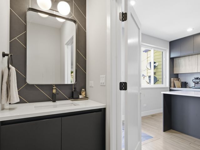 4334 W Shakespeare Avenue, Chicago, IL 60639