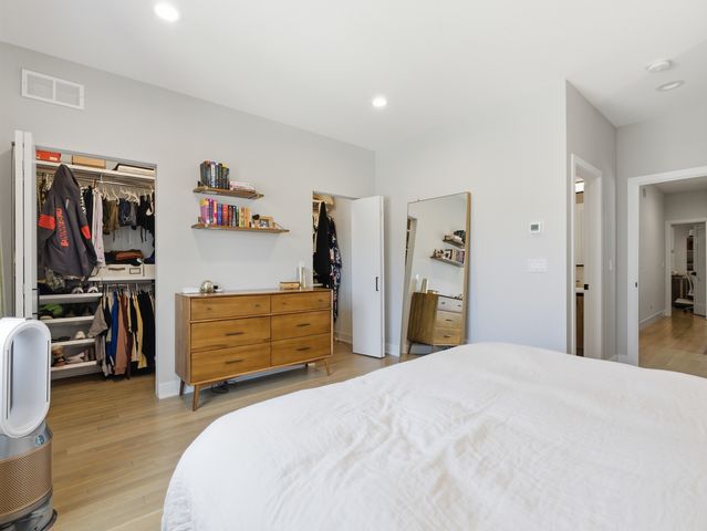 4334 W Shakespeare Avenue, Chicago, IL 60639