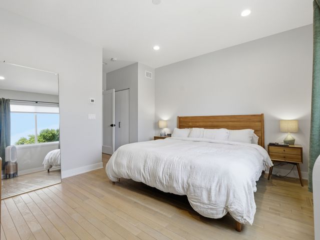 4334 W Shakespeare Avenue, Chicago, IL 60639