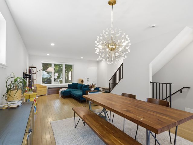 4334 W Shakespeare Avenue, Chicago, IL 60639