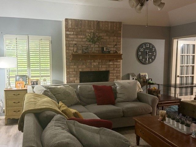 72 Delmore Drive, Hillsboro, TX 76645