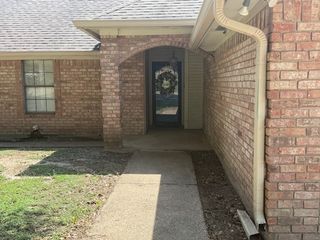 72 Delmore Drive, Hillsboro, TX 76645