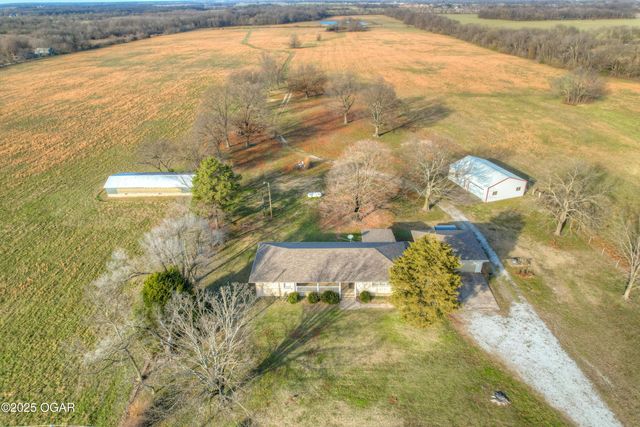 8255 State Highway 96, Carthage, MO 64836