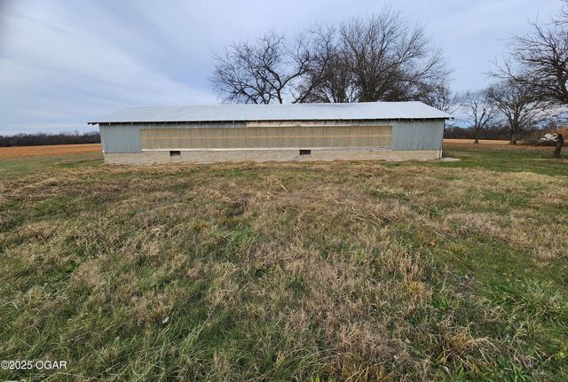 8255 State Highway 96, Carthage, MO 64836