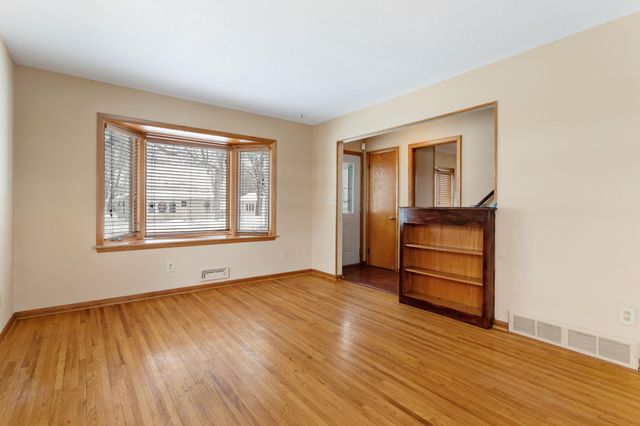 718 Jackson Street, Anoka, MN 55303