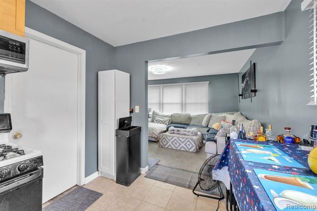2140 Ford Boulevard, Lincoln Park, MI 48146
