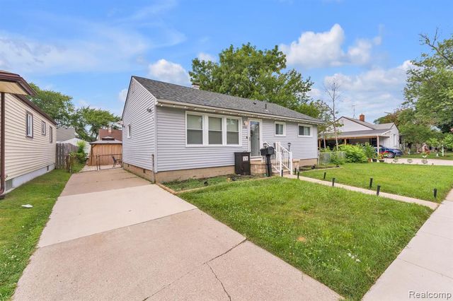 2140 Ford Boulevard, Lincoln Park, MI 48146