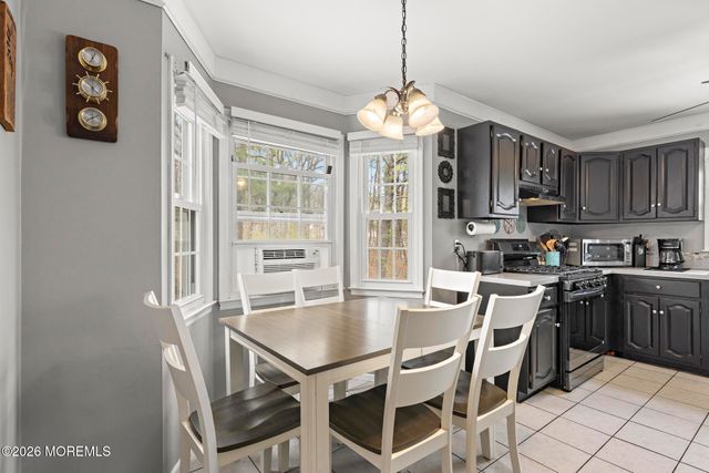 1800 Ridgeway Road, Toms River, NJ 08757