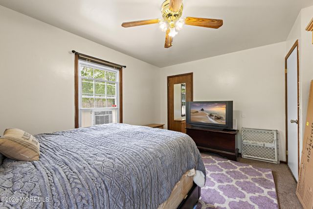 1800 Ridgeway Road, Toms River, NJ 08757