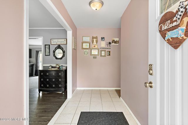 1800 Ridgeway Road, Toms River, NJ 08757