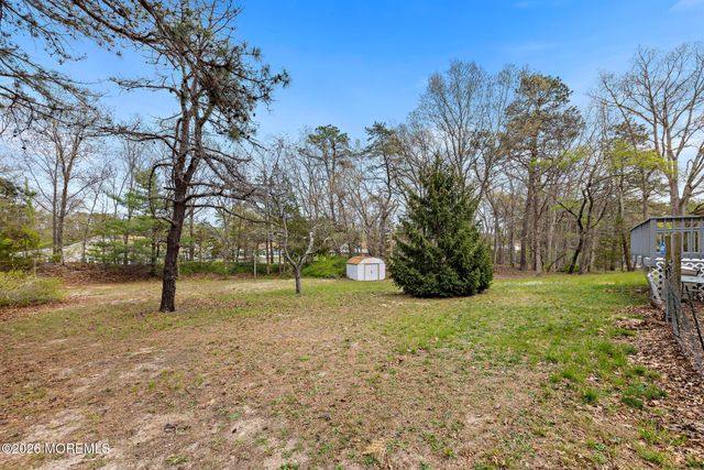 1800 Ridgeway Road, Toms River, NJ 08757