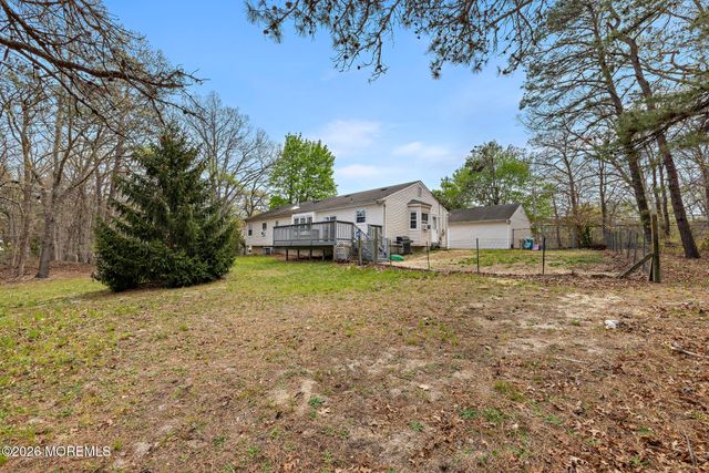 1800 Ridgeway Road, Toms River, NJ 08757