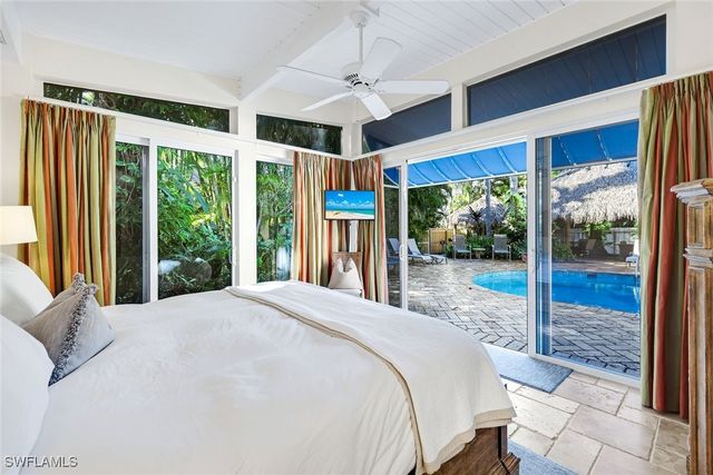 210 Central AVE, Naples, FL 34102