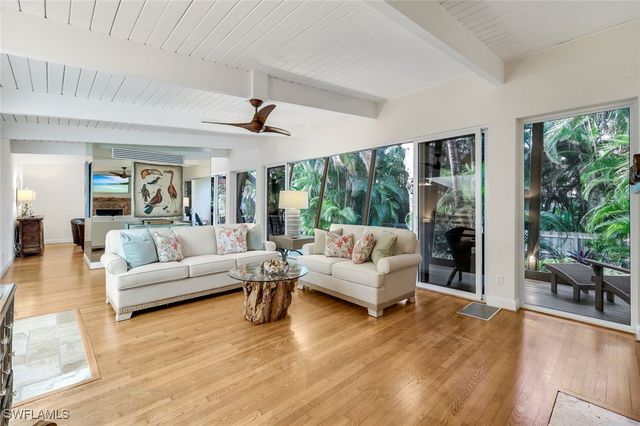 210 Central AVE, Naples, FL 34102