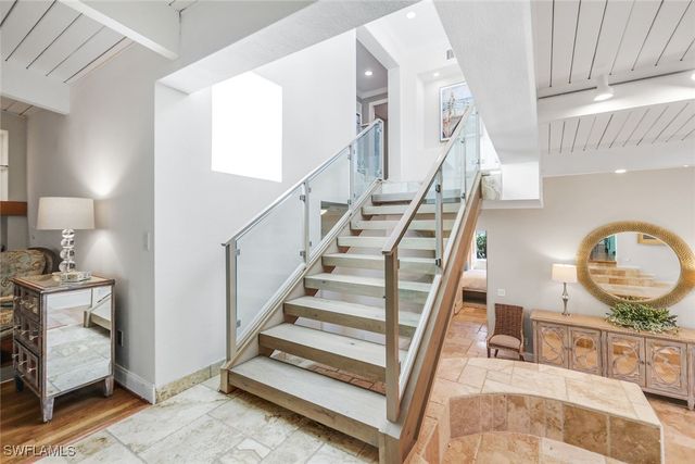 210 Central AVE, Naples, FL 34102