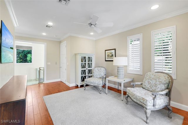 210 Central AVE, Naples, FL 34102