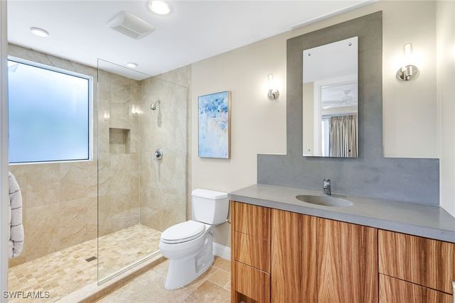 210 Central AVE, Naples, FL 34102