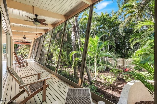 210 Central AVE, Naples, FL 34102