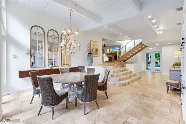 210 Central AVE, Naples, FL 34102