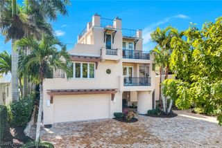 210 Central AVE, Naples, FL 34102