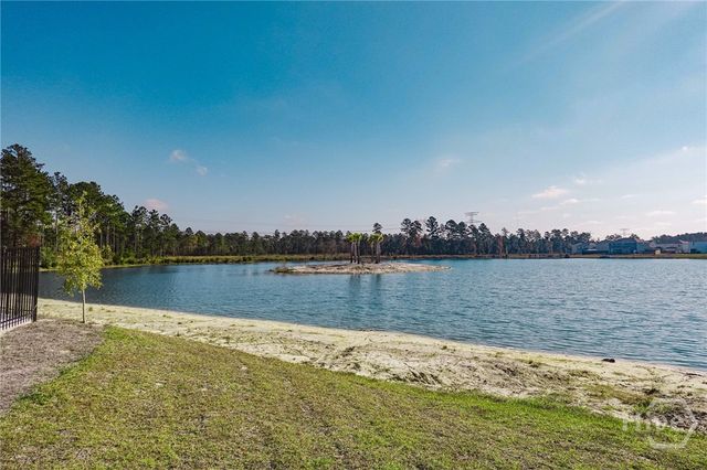 434 Coconut Drive, Bloomingdale, GA 31302