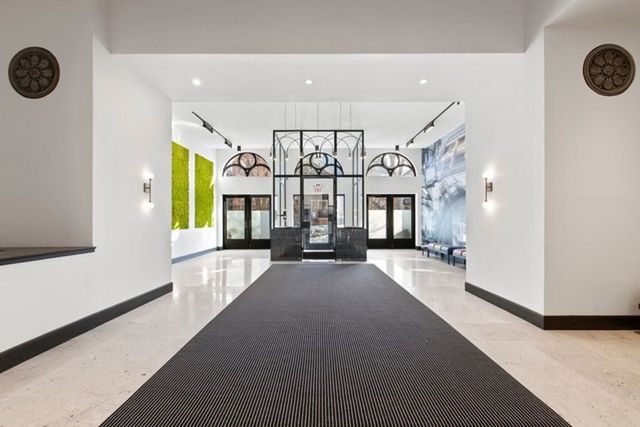 1660 N Hudson Avenue 1J, Chicago, IL 60614
