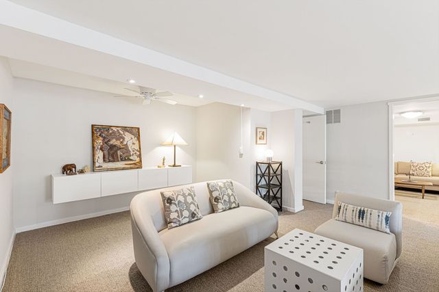 1660 N Hudson Avenue 1J, Chicago, IL 60614
