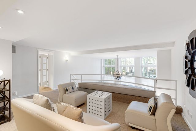 1660 N Hudson Avenue 1J, Chicago, IL 60614