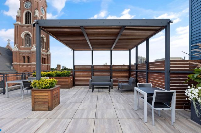 1660 N Hudson Avenue 1J, Chicago, IL 60614