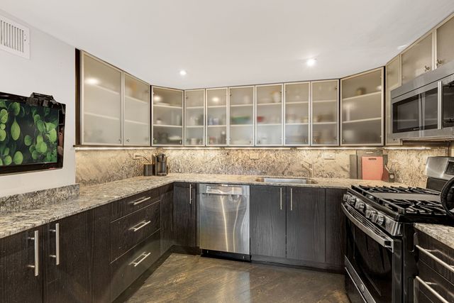 1660 N Hudson Avenue 1J, Chicago, IL 60614
