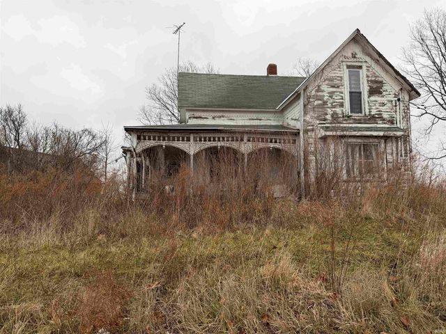 11899 S Hartford City Road, Warren, IN 46792