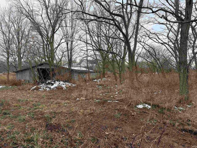 11899 S Hartford City Road, Warren, IN 46792