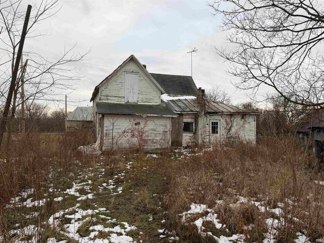 11899 S Hartford City Road, Warren, IN 46792