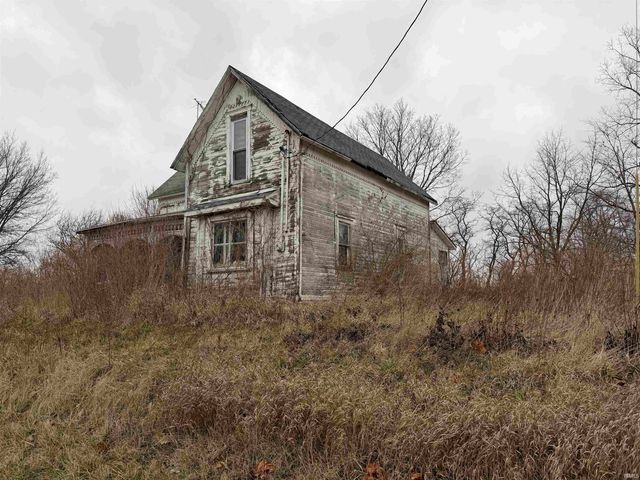 11899 S Hartford City Road, Warren, IN 46792