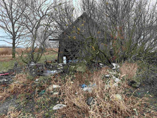 11899 S Hartford City Road, Warren, IN 46792