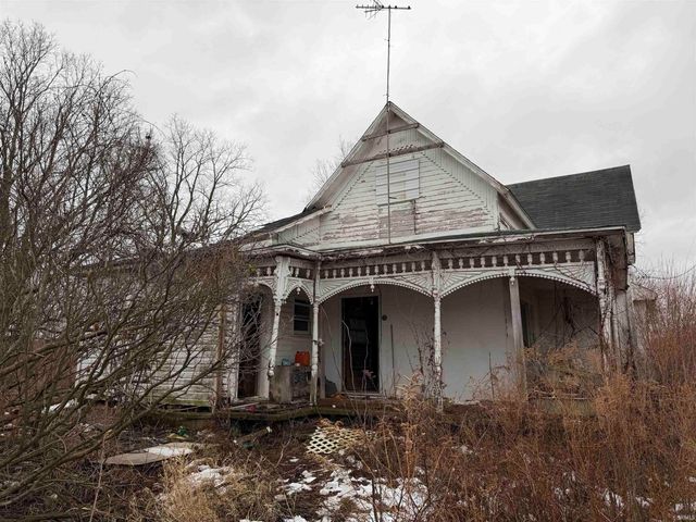 11899 S Hartford City Road, Warren, IN 46792