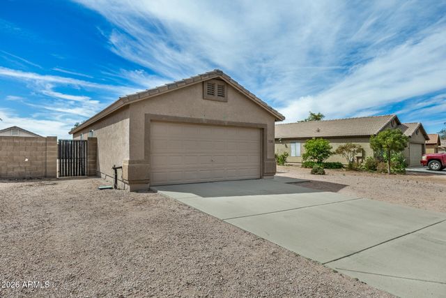 1181 W 4TH Avenue, Apache Junction, AZ 85120
