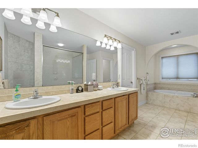 9147 Harlequin Circle, Frederick, CO 80504