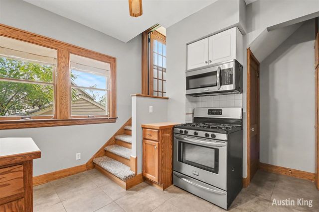 512 Curtis Street, Grand Rapids, MI 49505