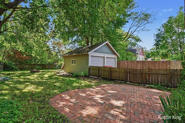 512 Curtis Street, Grand Rapids, MI 49505