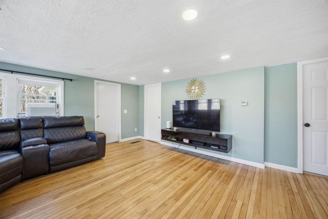 176 Shaker Hill Road, Enfield, NH 03748