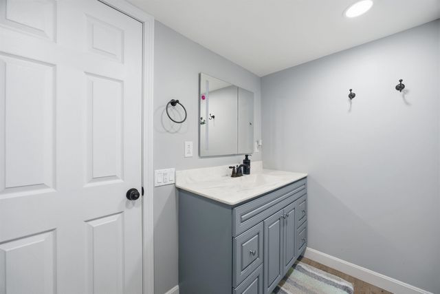 176 Shaker Hill Road, Enfield, NH 03748
