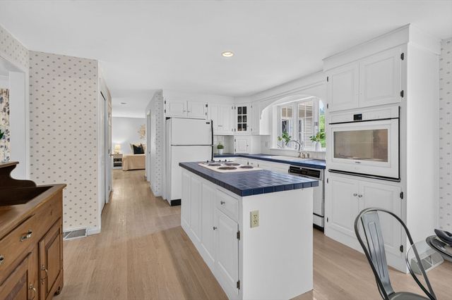 36 Woodland Rd, Andover, MA 01810